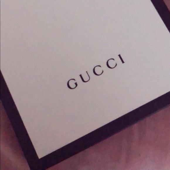 Meet your Posher, Hilda - Picture 1 of 1